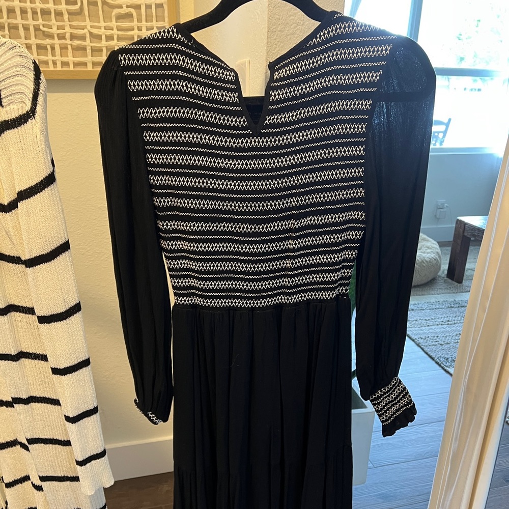 Midi long sleeve black dress